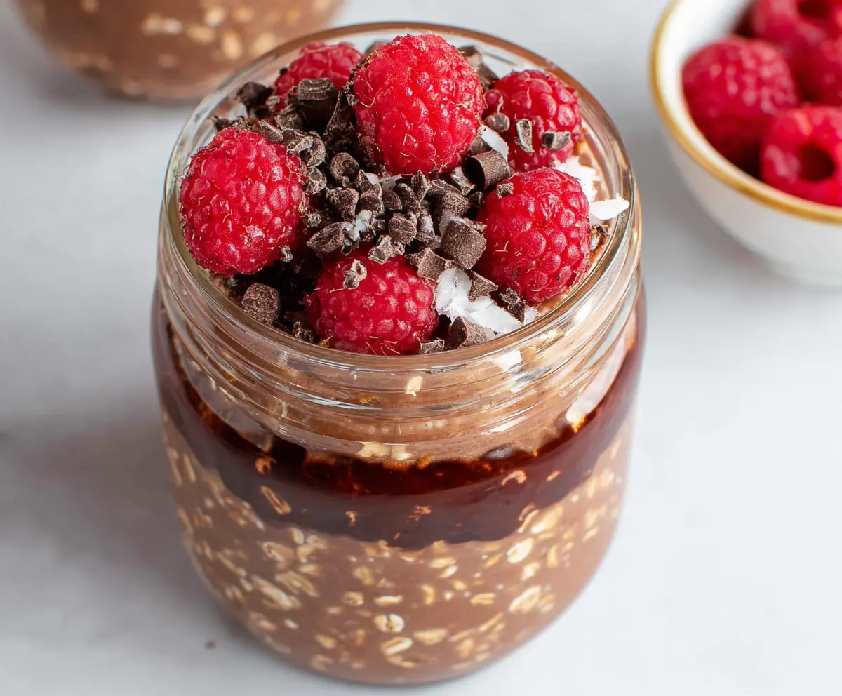 Chocolate Raspberry Overnight Oats
